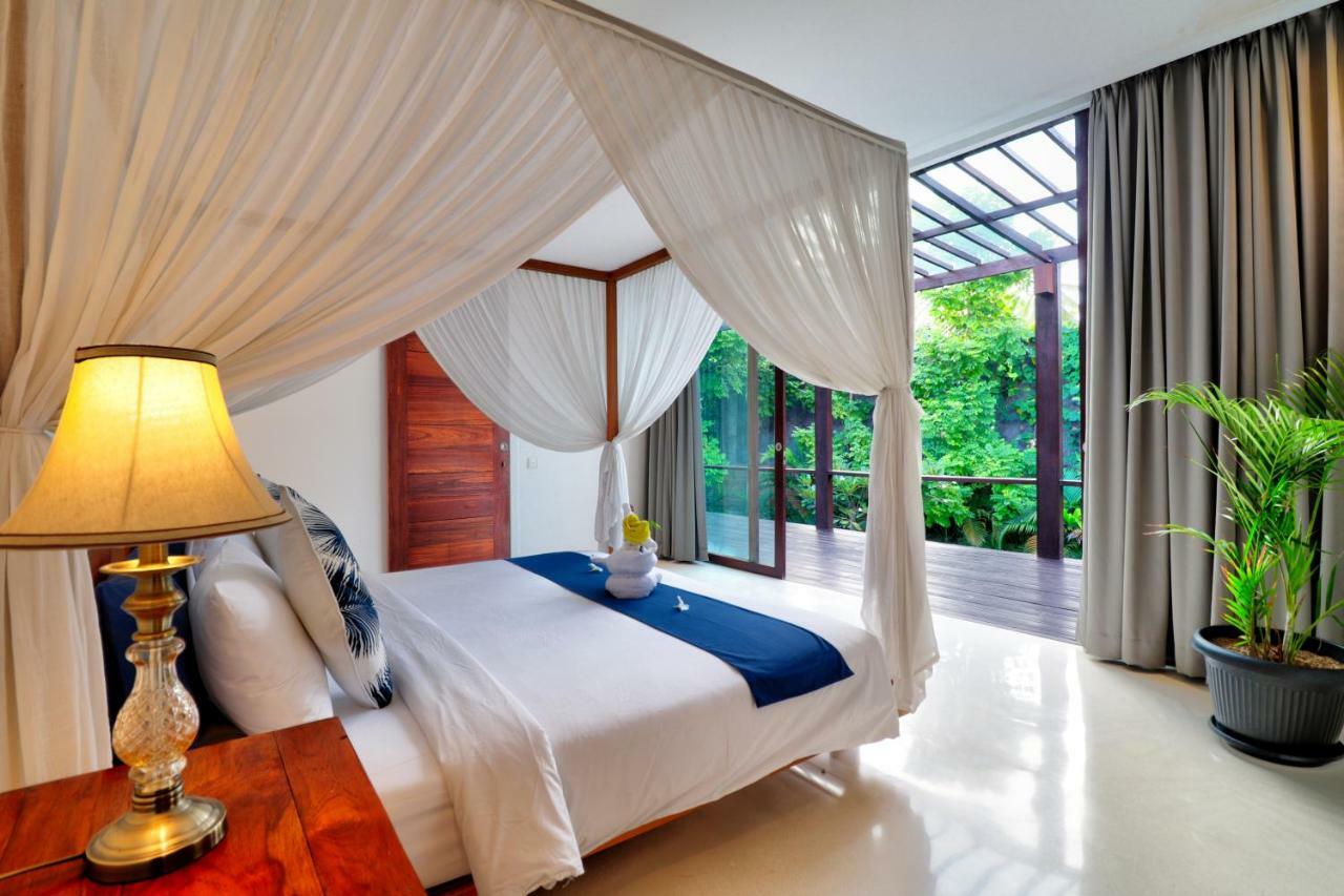 Beach Axis Villa, Seminyak 외부 사진